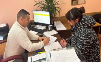 На Дубенщині платникам роз’яснили як провести звірку даних із плати за землю