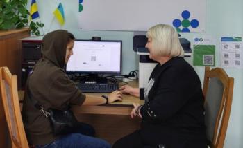 Податкові консультації дистанційно: можливості онлайн-пункту у Вараші
