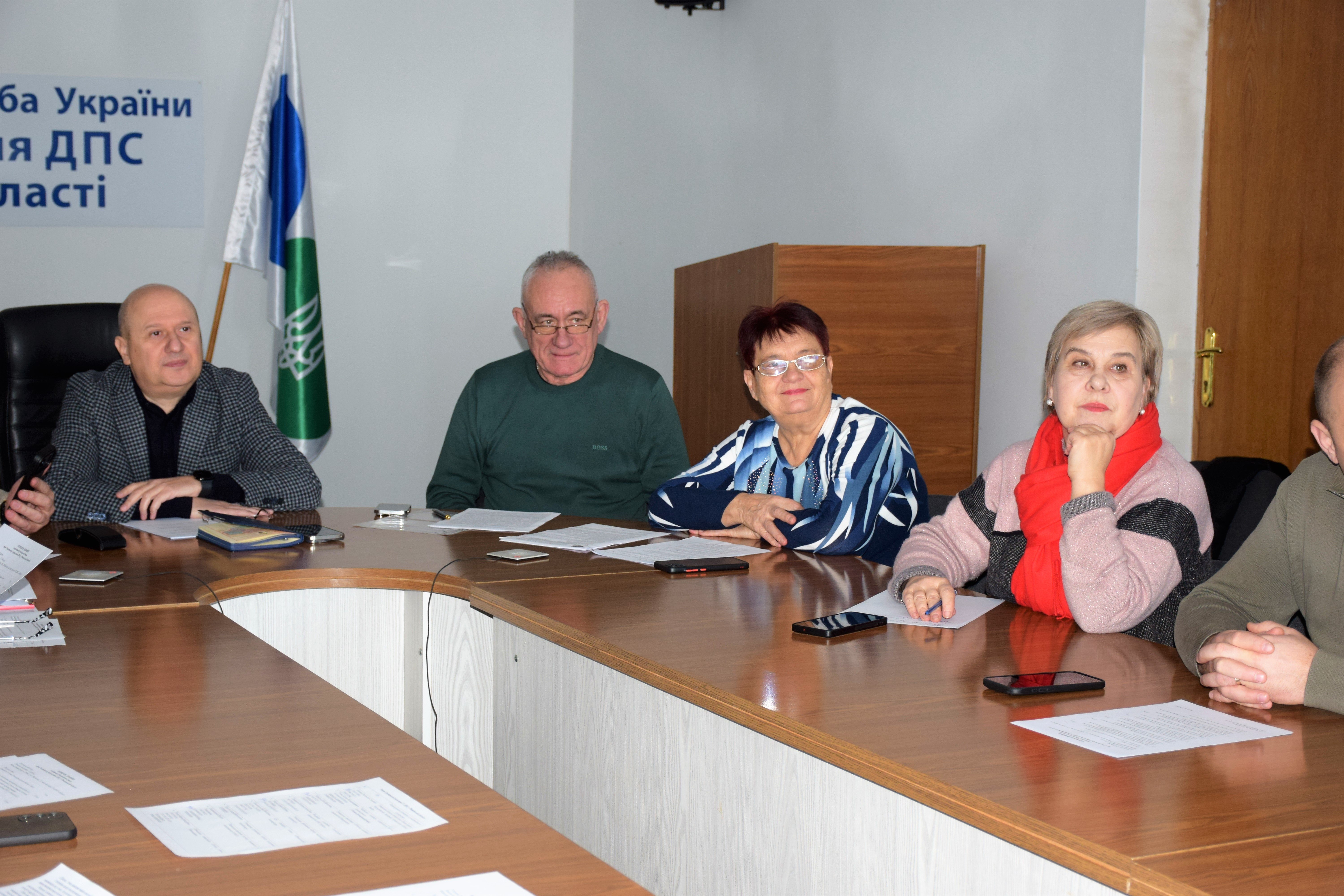 Відкритий діалог і партнерство з бізнесом: у ГУ ДПС у Рівненській області відбулося засідання Громадської ради. Фото № 5/4