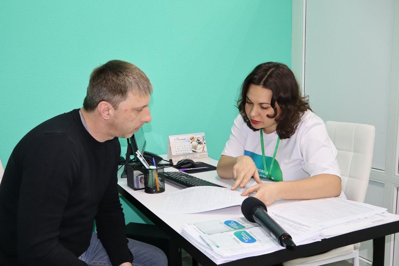 Леся Карнаух: Платники отримали вже майже 69 тис. консультацій в Офісах податкових консультантів. Фото № 3/2