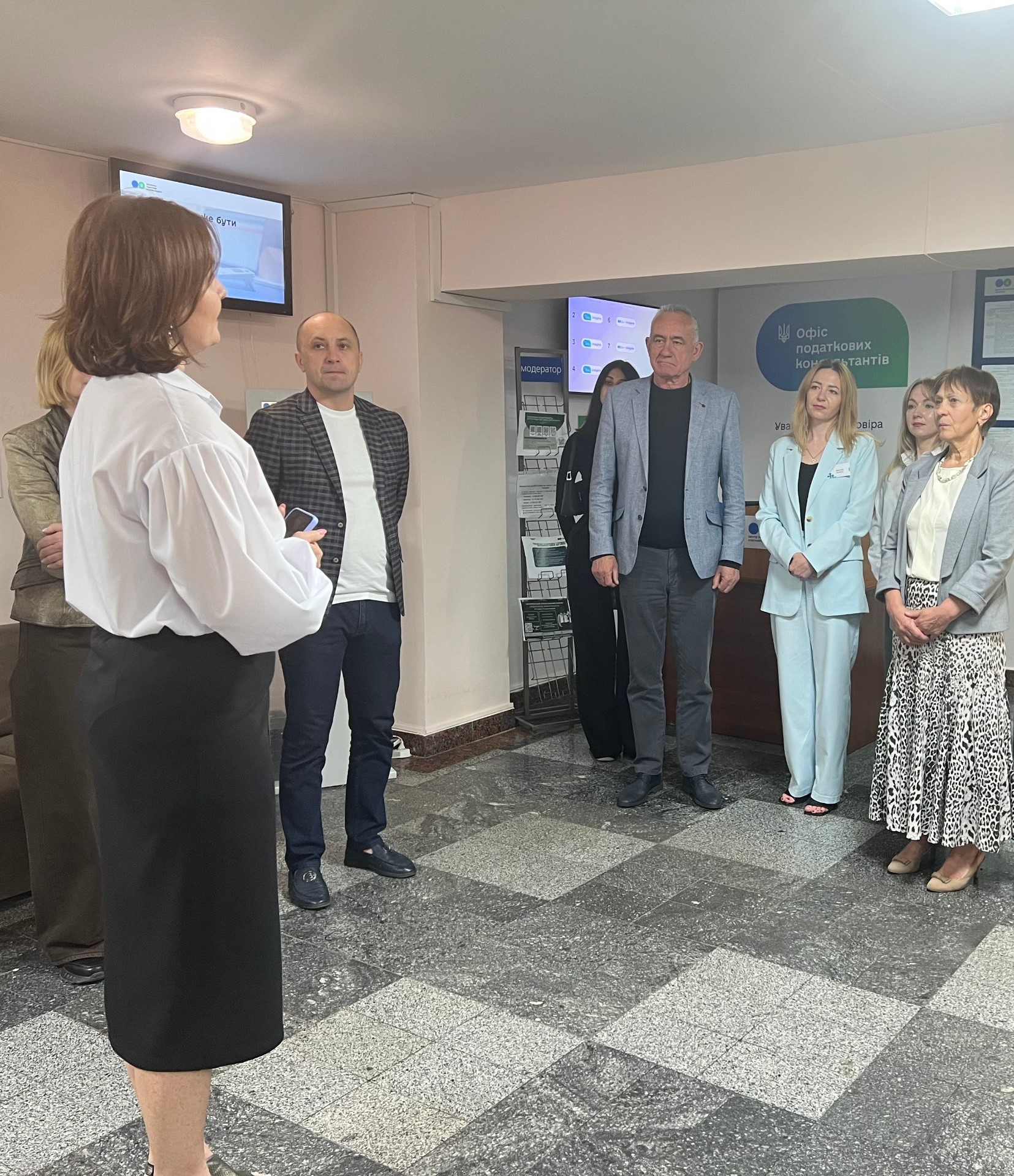 Податкові консультації онлайн: на Рівненщині розширюють сучасні сервіси для платників. Фото № 2/1