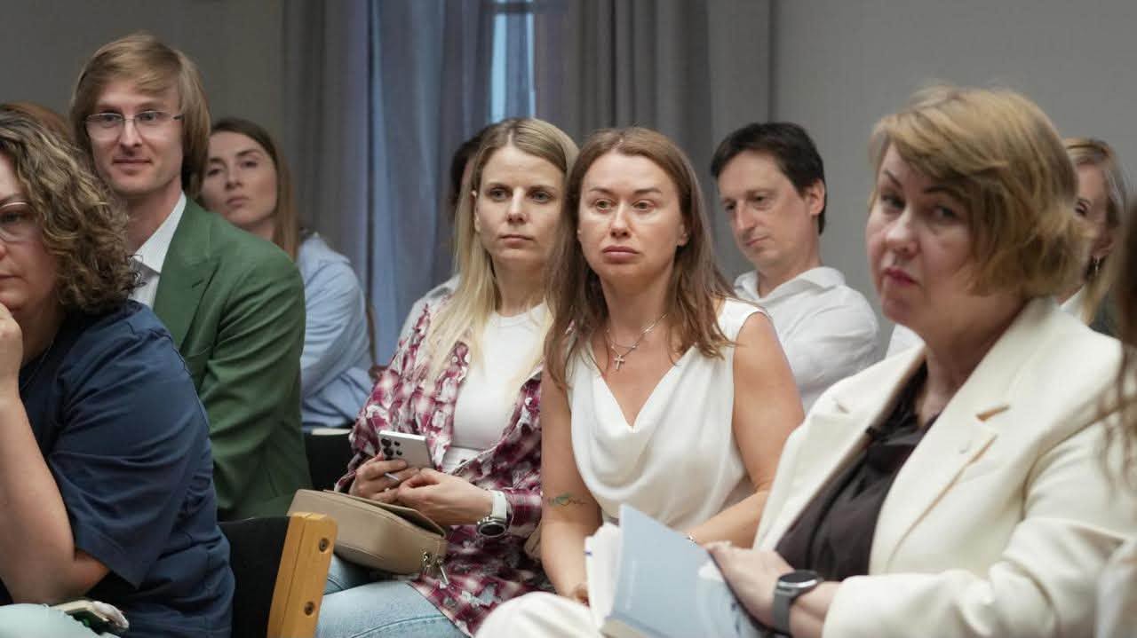 Діалог з бізнесом: очільниця ДПС Леся Карнаух обговорила з підприємцями SAF-T UA, ризик-орієнтований підхід до перевірок та удосконалення СМКОР. Фото № 8/7
